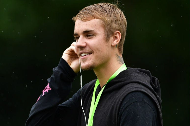 Justin Bieber on golf course Justin Bieber on golf course