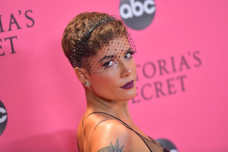 Halsey attends the 2018 Victoria's Secret Fashion Show at Pier 94 on November 08, 2018 in New York City Halsey attends the 2018 Victoria's Secret Fashion Show at Pier 94 on November 08, 2018 in New York City
