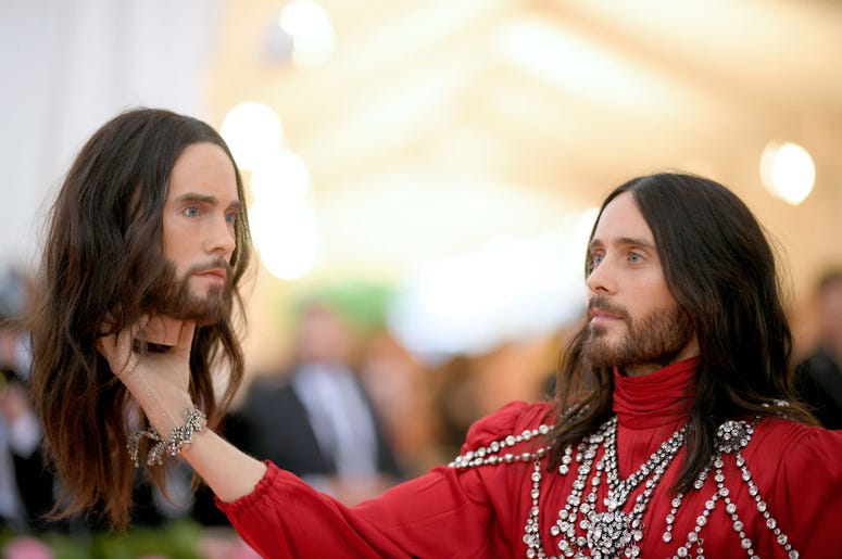 Jared Leto attends The 2019 Met Gala Celebrating Camp: Notes on Fashion at Metropolitan Museum of Art on May 06, 2019 in New York City Jared Leto attends The 2019 Met Gala Celebrating Camp: Notes on Fashion at Metropolitan Museum of Art on May 06, 2019 in New York City