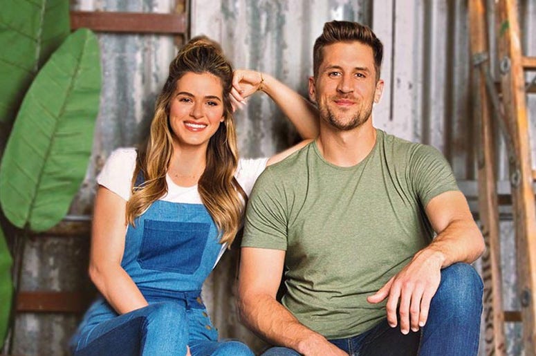 JoJo Fletcher & Jordan Rodgers Joins Us In-Studio JoJo Fletcher & Jordan Rodgers Joins Us In-Studio