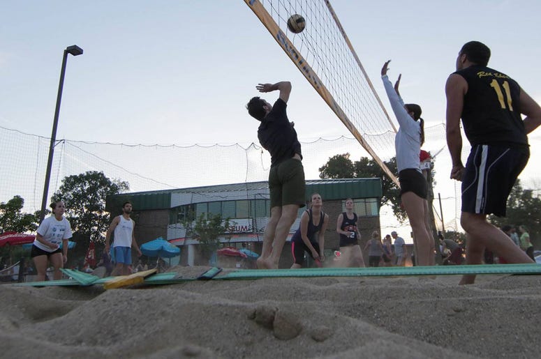 coliseum bar madison volleyball