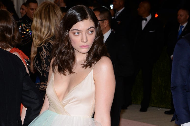 Lorde looking stunning! Lorde looking stunning!