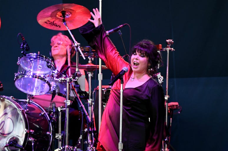 Ann Wilson performs at the Coral Sky Amphitheatre Ann Wilson performs at the Coral Sky Amphitheatre