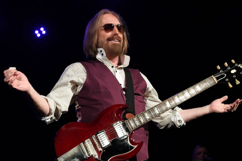 Tom Petty performs at Perfect Vodka Amphitheatre. Tom Petty performs at Perfect Vodka Amphitheatre.