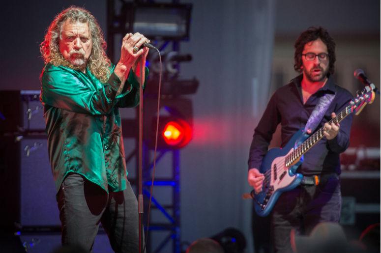 Robert Plant plays an outdoor live concert as ROBERT PLANT AND THE SENSATIONAL SPACE SHIFTERS Robert Plant plays an outdoor live concert as ROBERT PLANT AND THE SENSATIONAL SPACE SHIFTERS