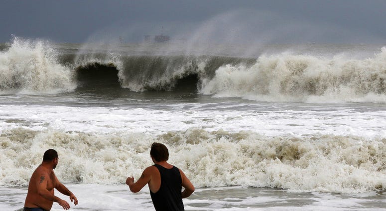 Storm Waves at Dauphin Island
