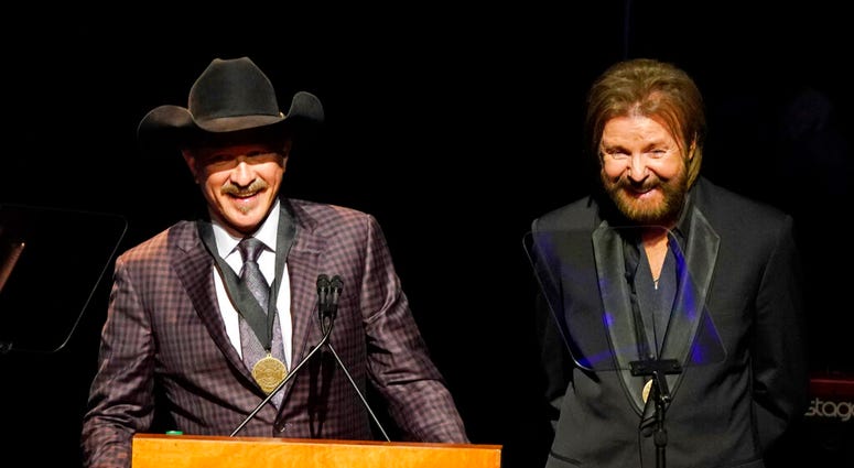 Kix Brooks, left, and Ronnie Dunn, right, speak after being inducted into the Country Music Hall of Fame at 2019 Medallion Ceremony at the Country Music Hall of Fame and Museum. (Photo by Sanford Myers/Invision/AP) Kix Brooks, left, and Ronnie Dunn, right, speak after being inducted into the Country Music Hall of Fame at 2019 Medallion Ceremony at the Country Music Hall of Fame and Museum. (Photo by Sanford Myers/Invision/AP)