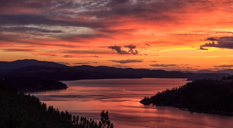 Sunrise over lake coeur d'Alene in Idaho