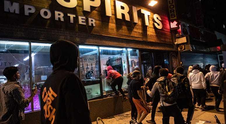 George Floyd protesters raid store New York City