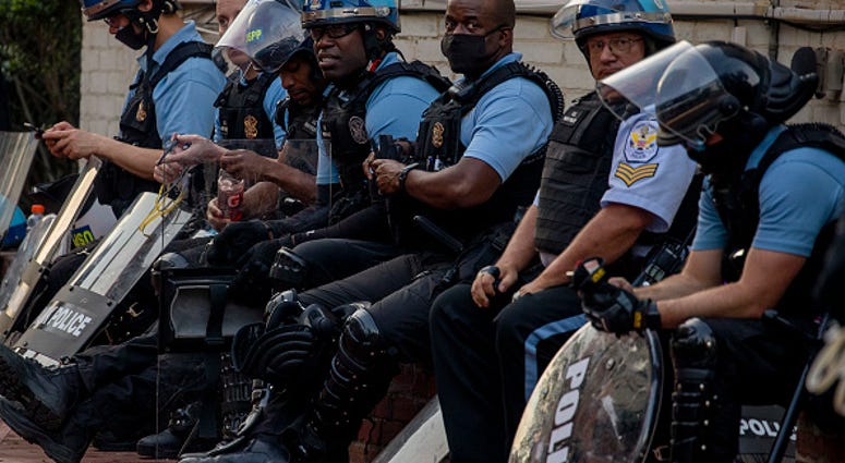 Washington DC police officers
