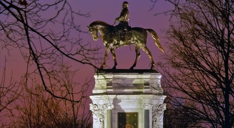 General Robert E. Lee monument in Richmond, Virginia