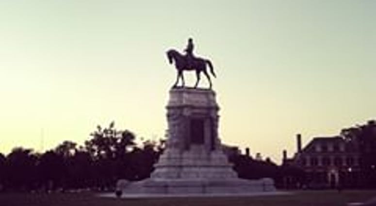 Statue of Robert E. Lee on Monument Avenue in Richmond