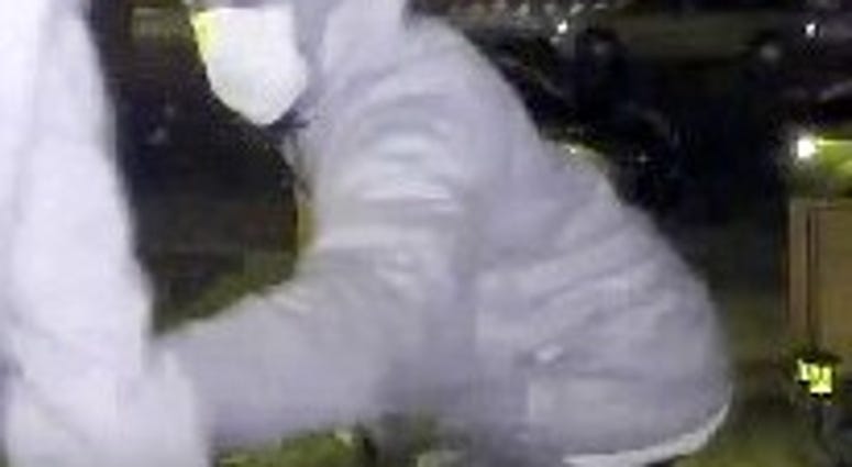 Richmond Police looking for a person who is suspected of robbing a man at gunpoint (Photo Credit: Richmond Police) Richmond Police looking for a person who is suspected of robbing a man at gunpoint (Photo Credit: Richmond Police)