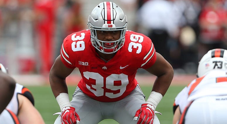 Sep 1, 2018; Columbus, OH, USA; Ohio State Buckeyes linebacker Malik Harrison (39) against the Oregon State Beavers at Ohio Stadium. Mandatory Credit: Joe Maiorana-USA TODAY Sports Malik Harrison