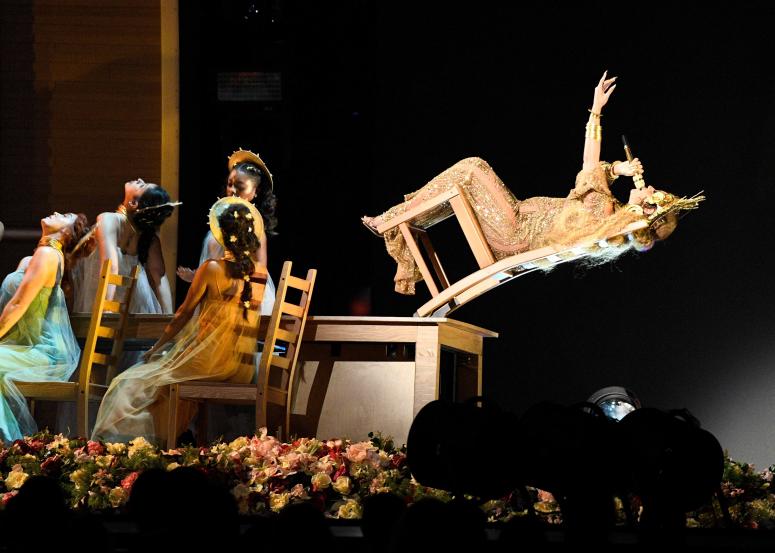 Beyonce Grammy Performance Beyonce Grammy Performance