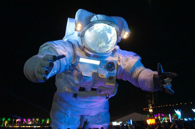Moon Man at Coachella 2017 Moon Man at Coachella 2017