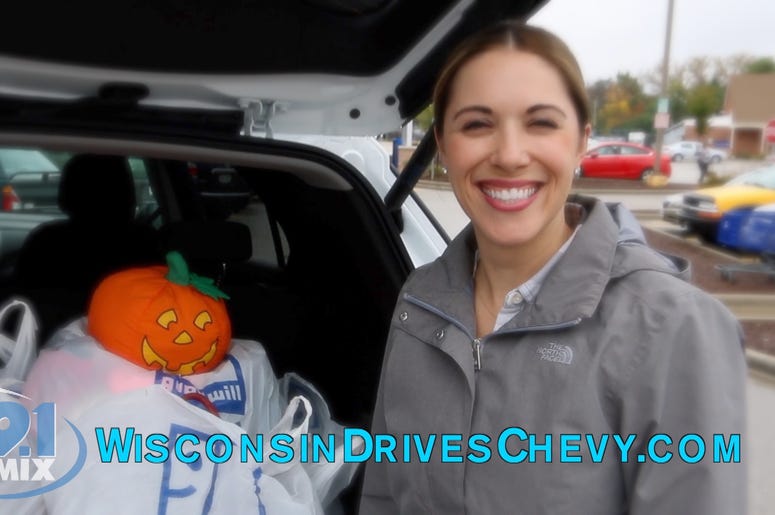 Elizabeth Kay with Chevy Elizabeth Kay with Chevy