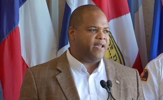 Dallas Mayor Eric Johnson