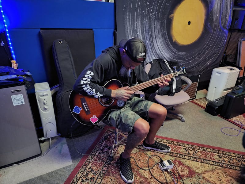 Thrill on bass
