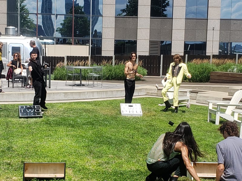 Måneskin bag toss