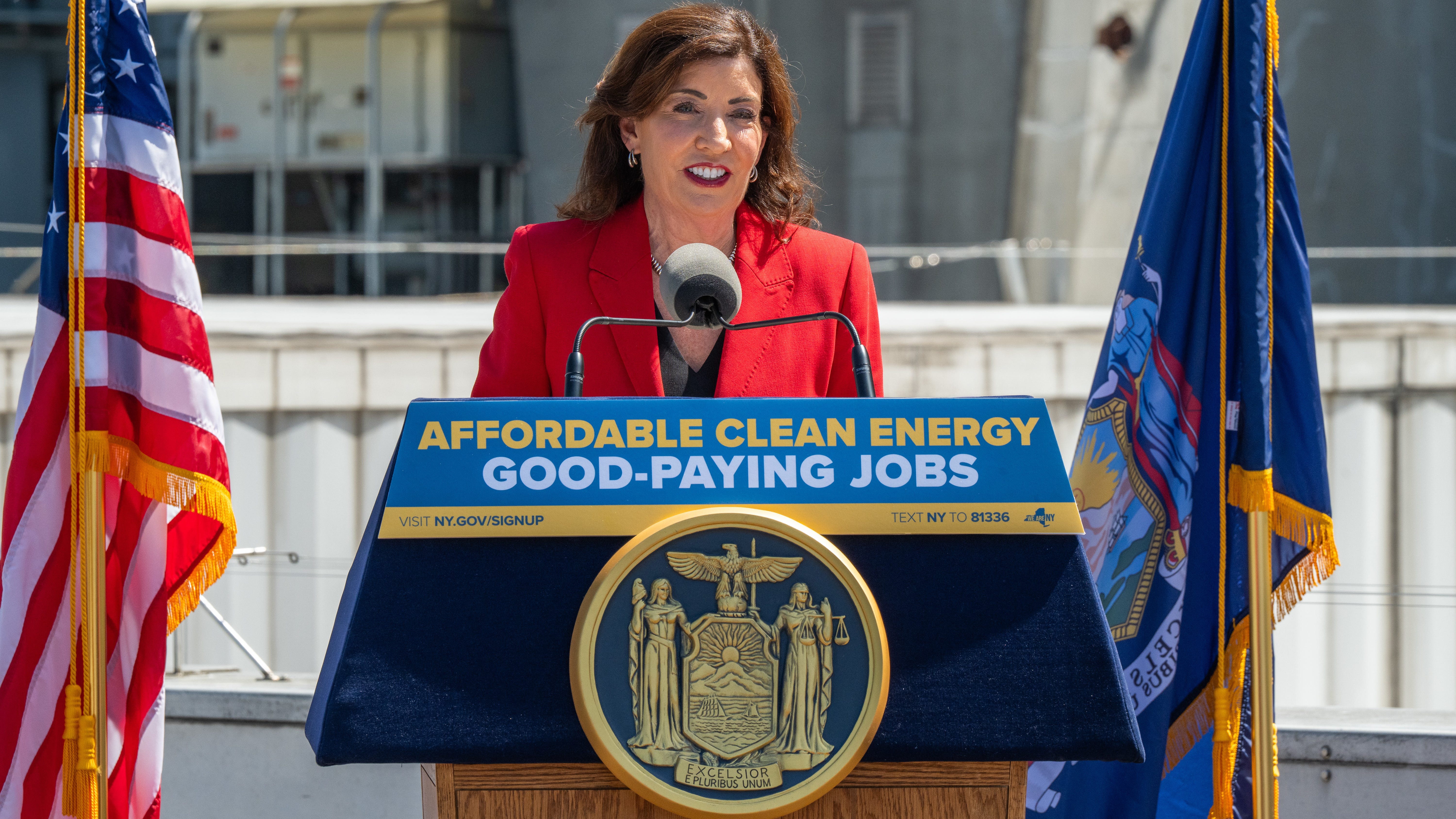 Gov. Hochul pushing for clean energy power plant in Niagara County