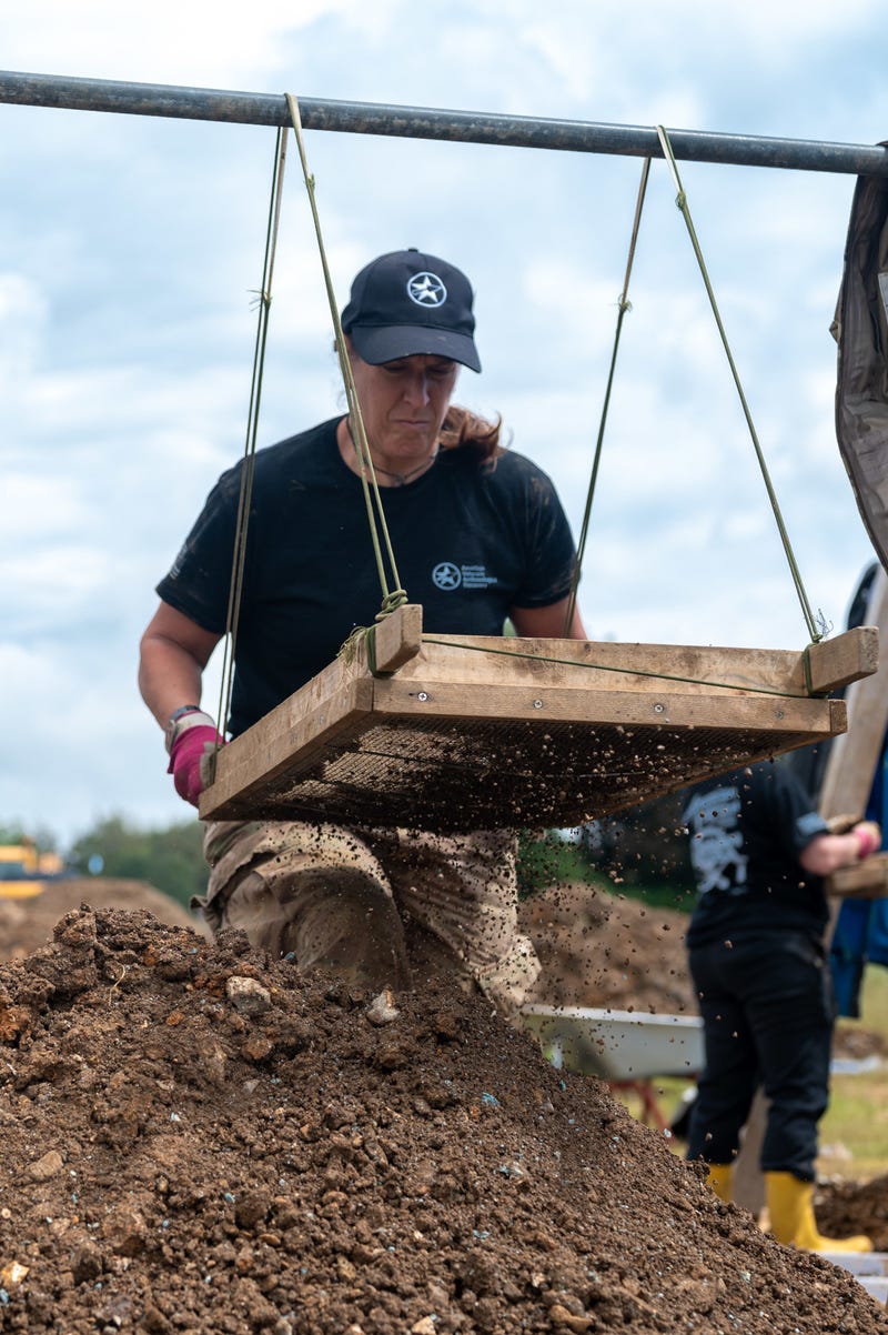 No man left behind: volunteers and veterans recover fallen service members