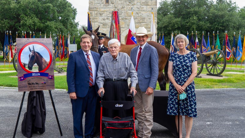 Distinguished Army veteran, veterinarian celebrates 100 years