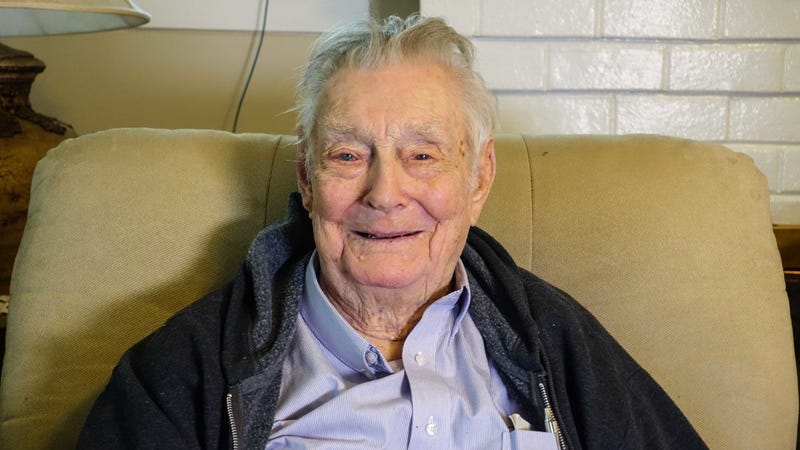 Missouri Airman, WWII vet honored for this 100th birthday