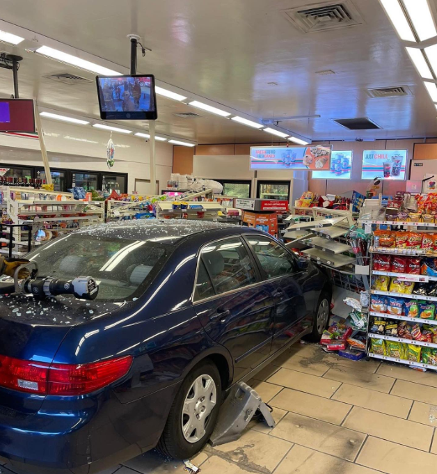 car crash in 7-11