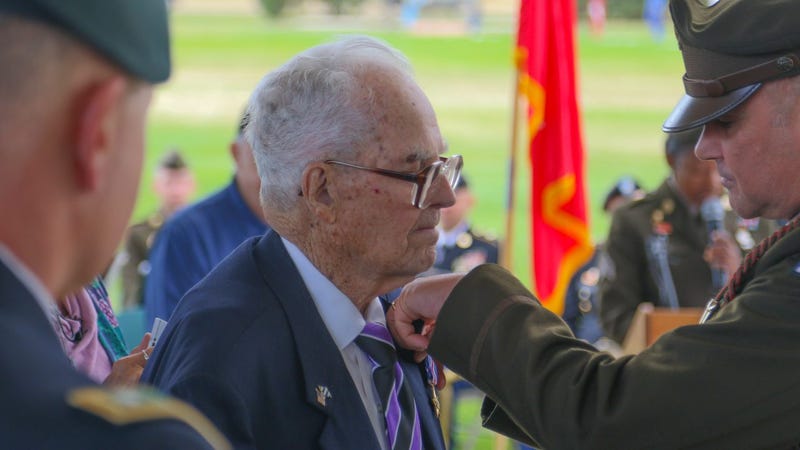 3rd Infantry Division presents Silver Star to 107-year-old World War II veteran