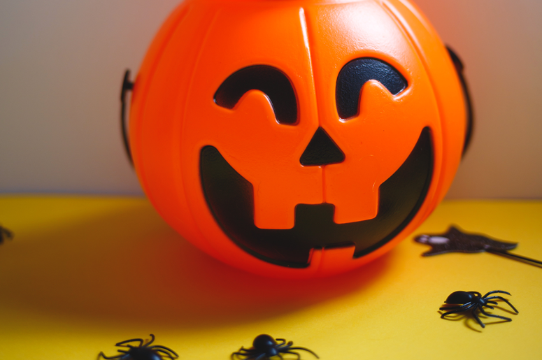 HALLOWEEN DECOR 1