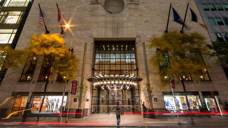 Entrance to the Four Seasons Hotel