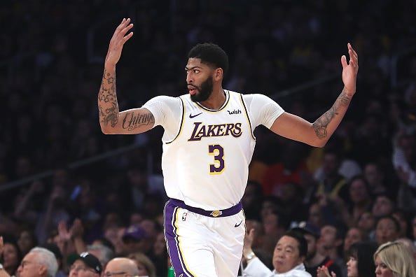 Anthony Davis celebrates draining a jumper for the Lakers.