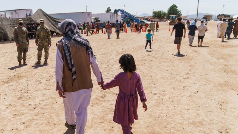U.S. gives 1st public look inside base housing Afghans