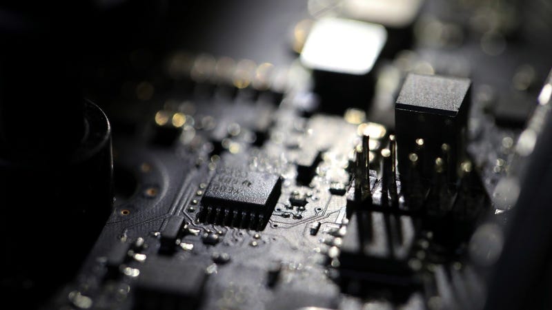 3 former U.S. military officials charged in UAE hacking scheme