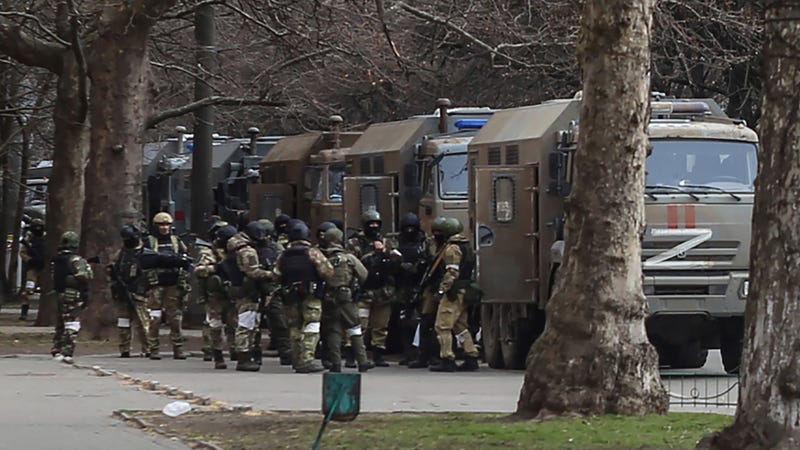 Russian soldiers
