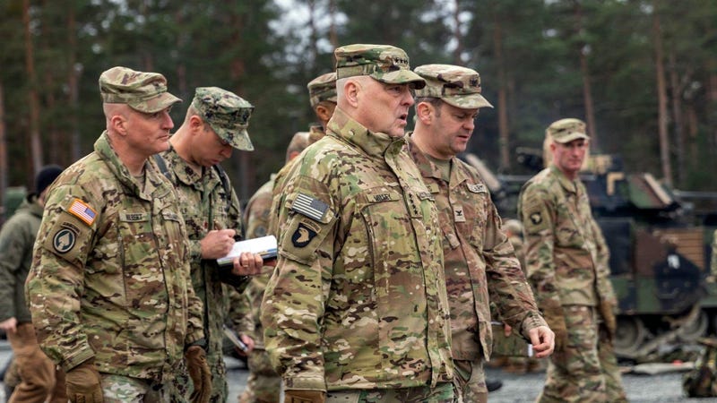 Top US general visits training site for Ukrainian soldiers