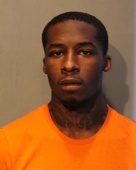 Man charged with attempted murder in shooting of Chicago police officer in South Shore