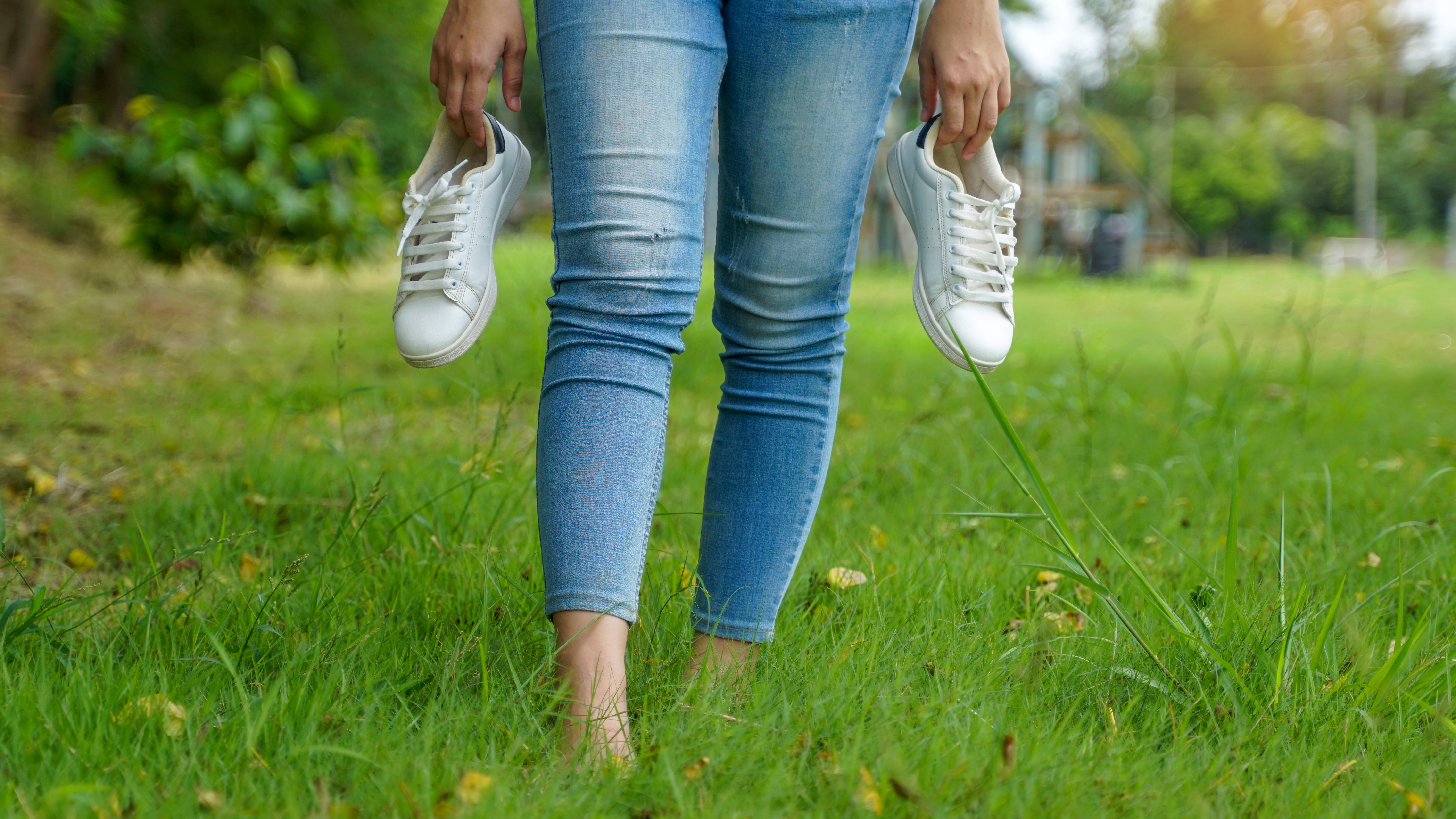 The Science of Barefoot Walks: How Grounding Can Boost Your Health | Bee Well