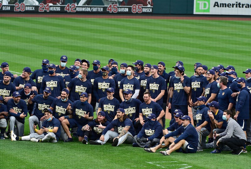 Sep 27, 2020; St. Louis, Missouri, USA; Milwaukee Brewers pose for a photo after clinching a postseason spot after a game against the St. Louis Cardinals at Busch Stadium. Mandatory Credit: Jeff Curry-USA TODAY Sports