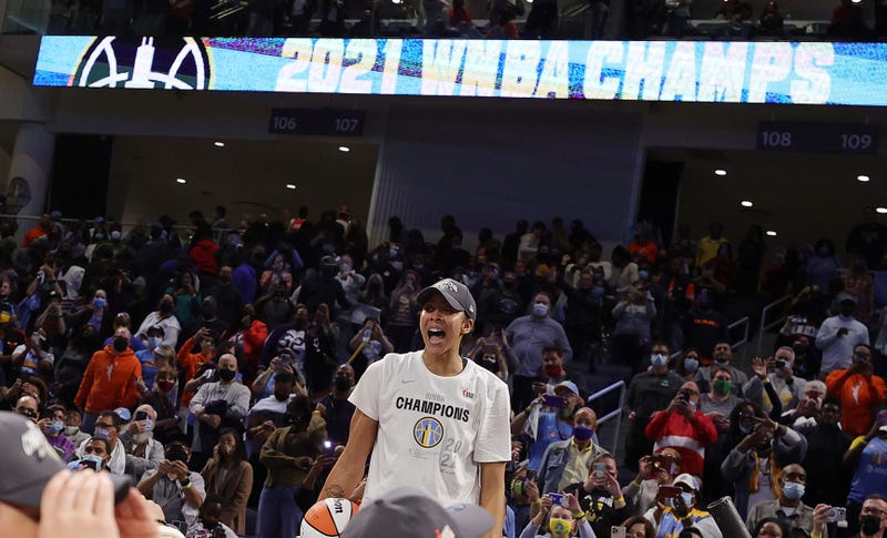 Sky forward Candace Parker celebrates after her team won the WNBA title Sunday.
