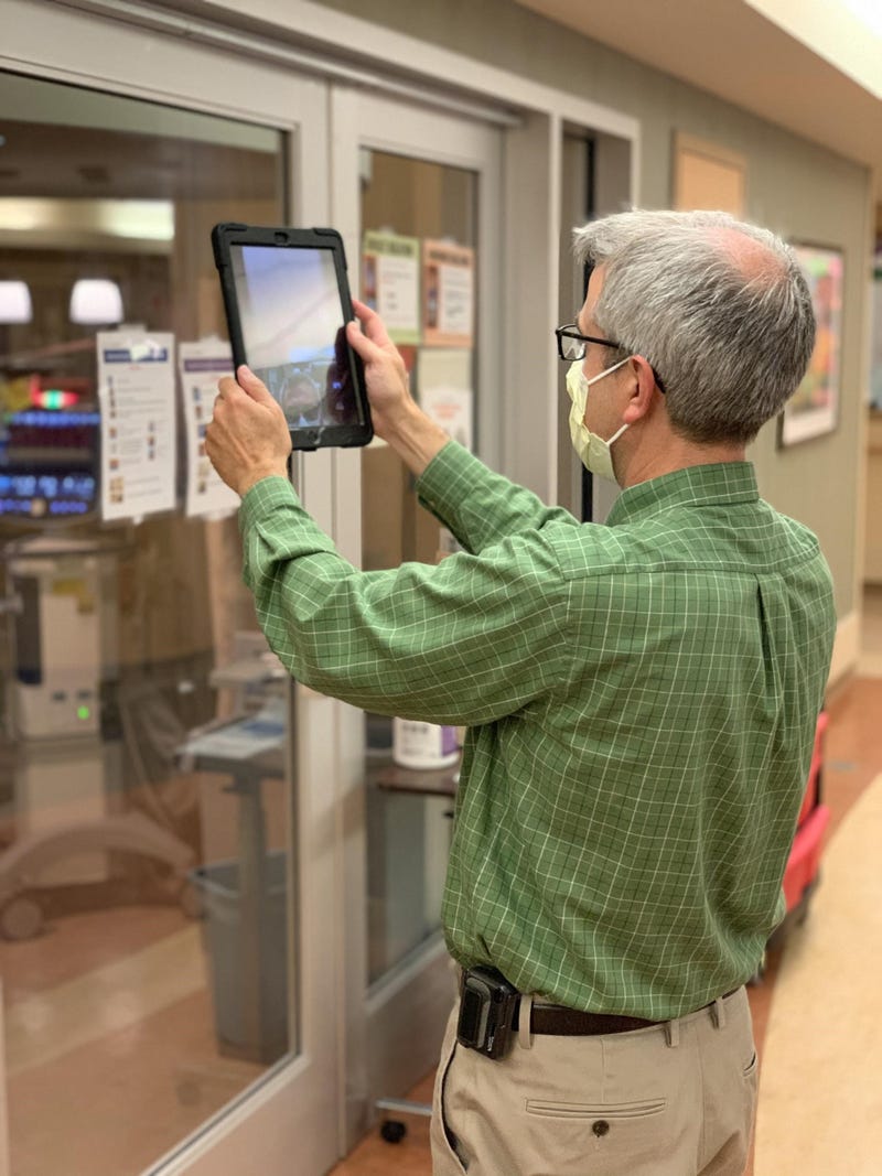 Hospitals turn to 'virtual visiting' as COVID spreads