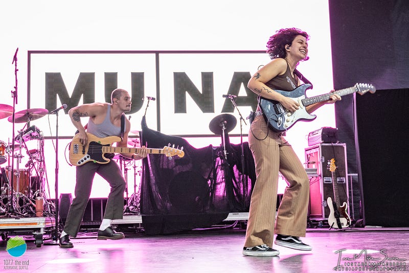 MUNA at Day In Day Out 2022 at Fisher Green Pavilion