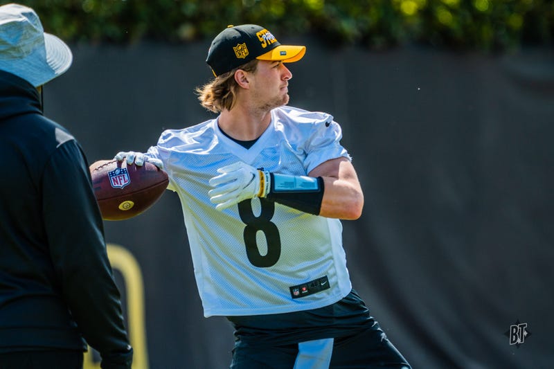Kenny Pickett at Steelers rookie camp 2022