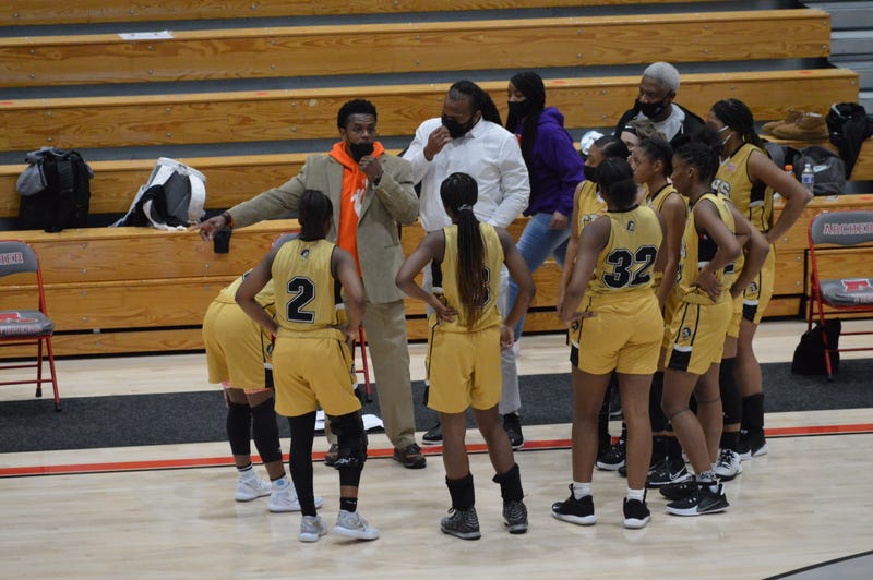 Carrollton pressure lead to win over Newton