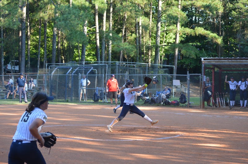 Marist defeats Dunwoody for season series sweep
