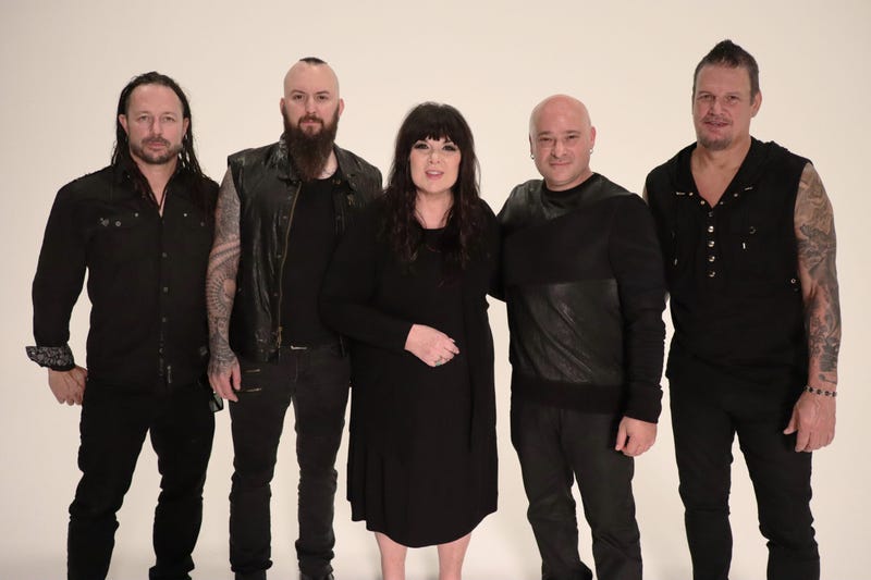 be-on-stage-with-disturbed-at-aftershock