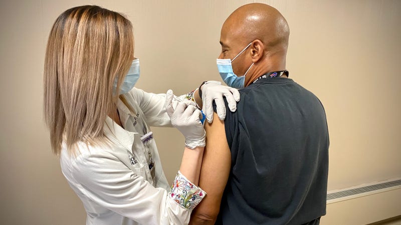 Dwyane Smith COVID vaccine