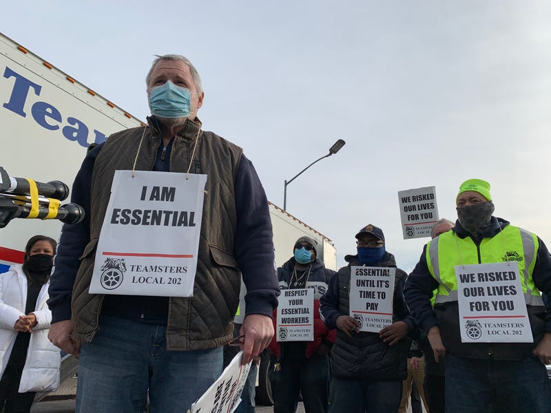 Hunts Point Market workers threaten strike