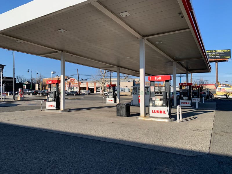 Newark Lukoil gas station